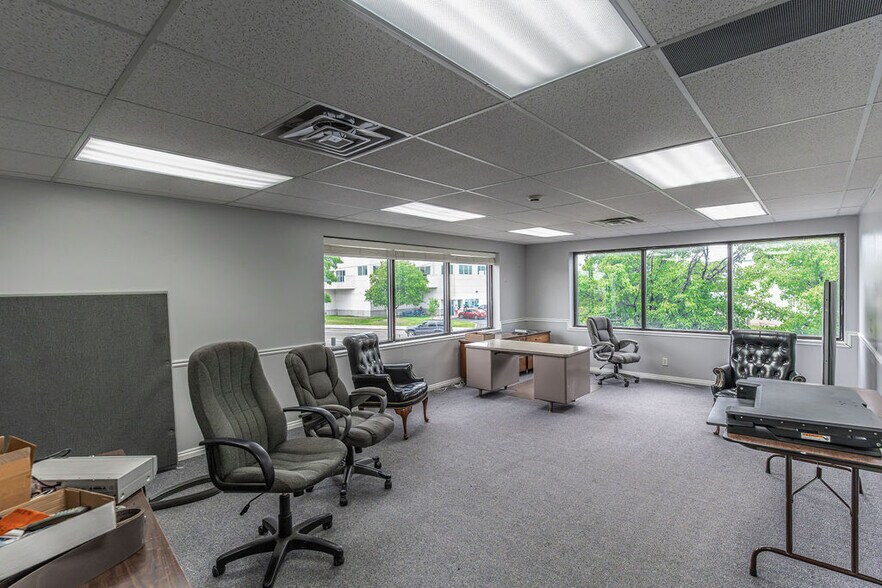 More Photos Of 3311 W Parkway Blvd, West Valley City Industrial For Sale