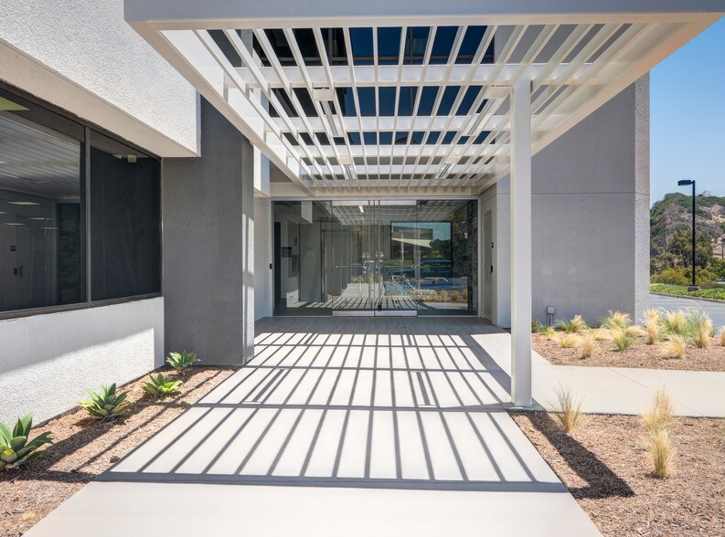 More Photos Of 5280 Carroll Canyon Rd, San Diego Office For Lease