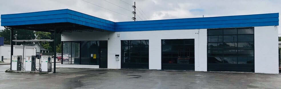 More Photos Of 1202 4th Ave SE, Decatur Service Station For Sale