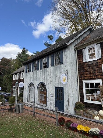 More Photos Of 792 Route 35, Cross River Office Residential For Lease