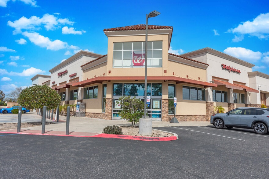 More Photos Of 520 N Ventu Park Rd, Thousand Oaks Storefront Retail Office For Sale