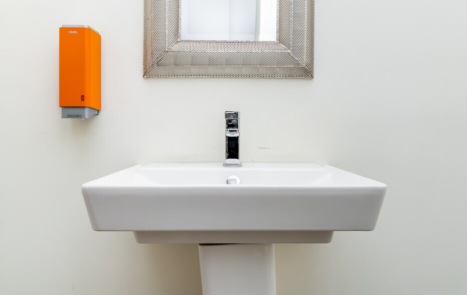 More Photos Of 10612-10614 Meeting St, Prospect Storefront Retail Office For Lease