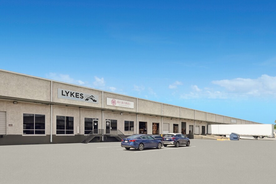 More Photos Of 4502-4740 Transport Dr, Tampa Unknown For Lease