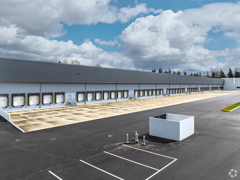 More Photos Of 17317 64th Ave E, Puyallup Unknown For Lease