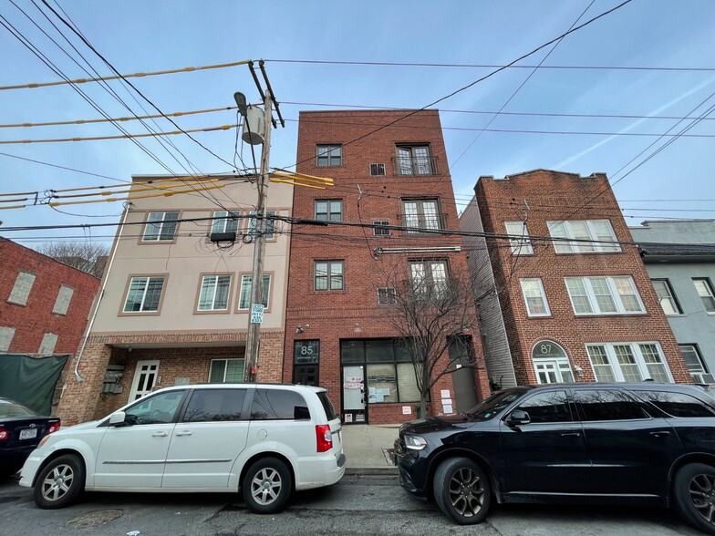 More Photos Of 85 Montgomery Ave, Staten Island Apartments For Sale