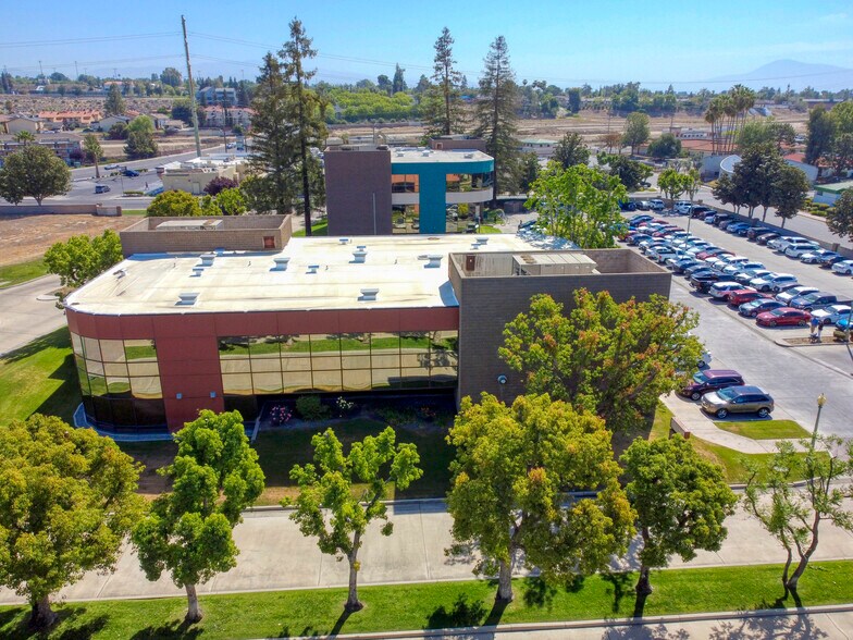 More Photos Of 4000 Physicians Blvd, Bakersfield Medical For Sale