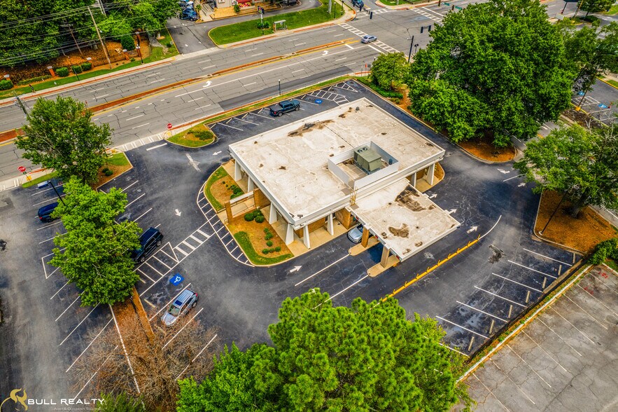 More Photos Of 3019 Buford Hwy, Atlanta Bank For Lease