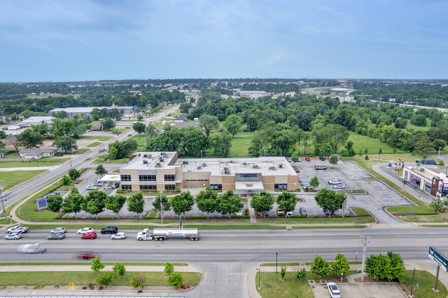 More Photos Of 4077 Elm Springs Rd, Springdale Medical For Sale