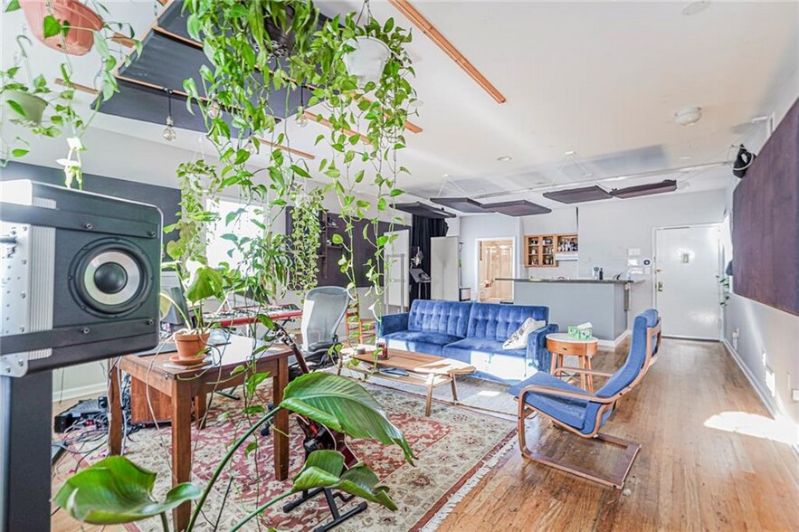 More Photos Of 332 Douglass St, Brooklyn Warehouse For Sale