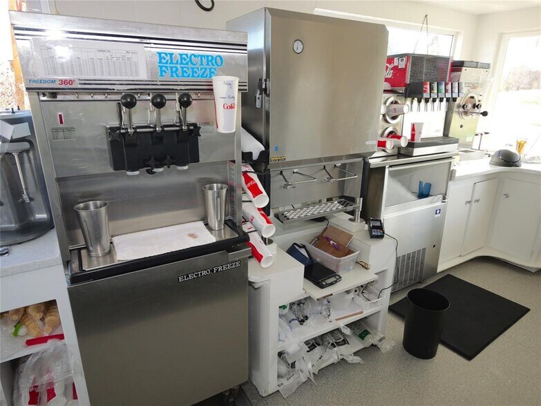 More Photos Of 50567 Us Highway 93, Polson Fast Food For Sale