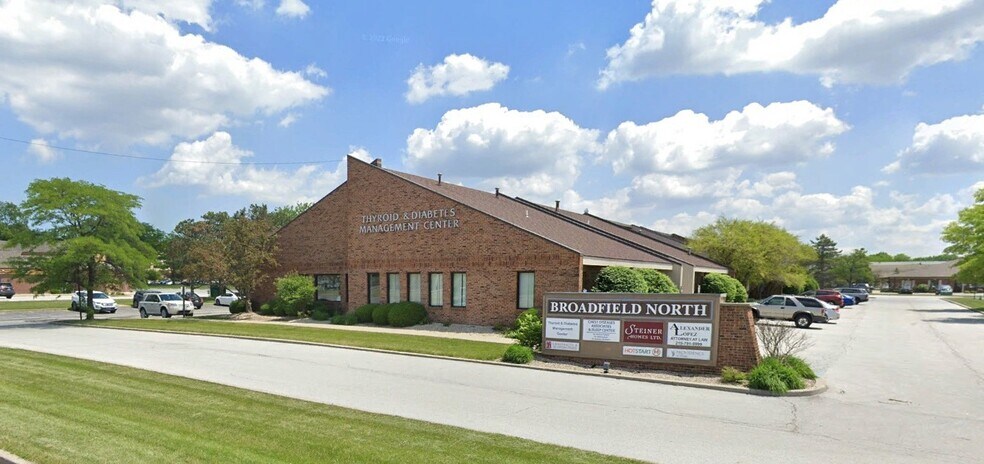 Primary Photo Of 8903-8939 Broadway, Merrillville Medical For Lease
