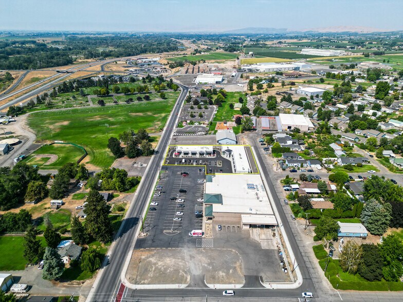 More Photos Of 123 First Ave, Zillah General Retail For Lease