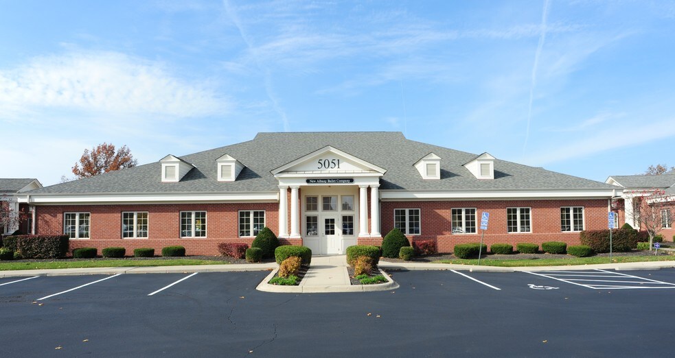 More Photos Of 5051 Forest Dr, New Albany Medical For Lease