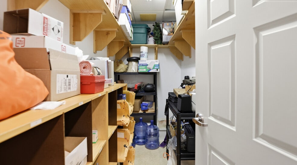 More Photos Of 11535 Nuckols Rd, Glen Allen Office For Sale