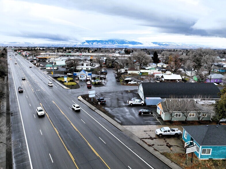 More Photos Of 1910 Island Ave, La Grande Office Residential For Lease