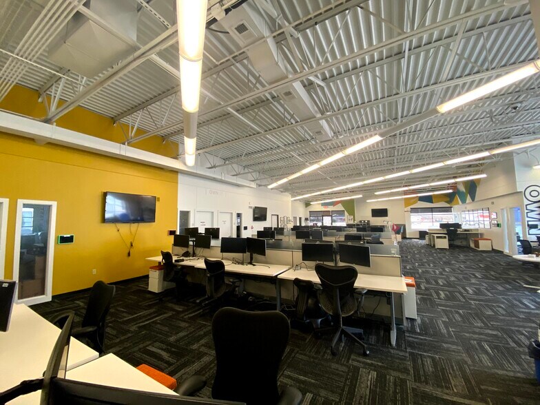 More Photos Of 5960 S 57th St, Lincoln Office For Lease