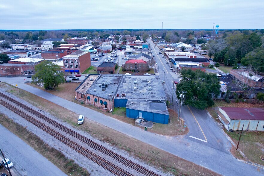 More Photos Of 134 Hampton Ave, Kingstree Freestanding For Sale