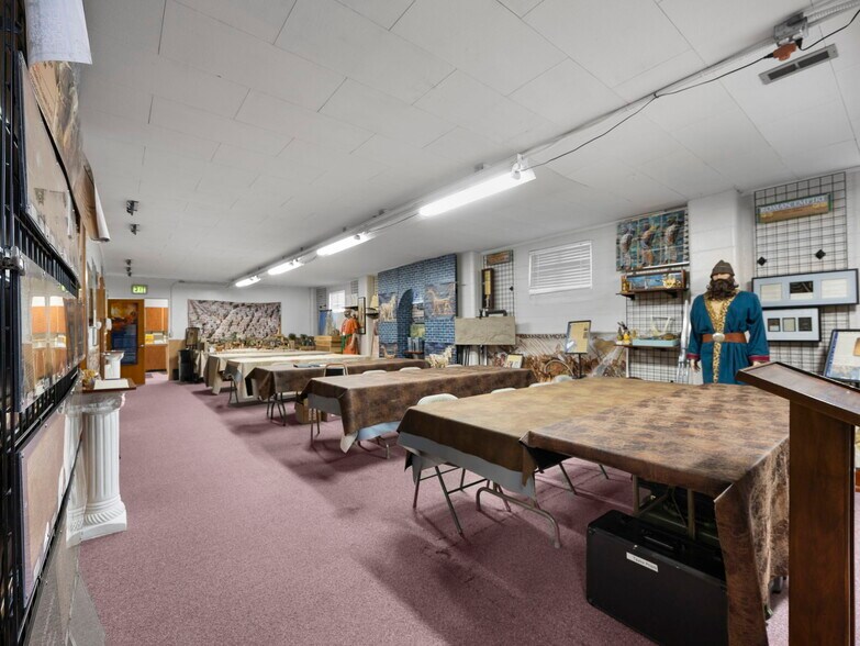 More Photos Of 39590 Pioneer blvd, Sandy Religious Facility For Sale