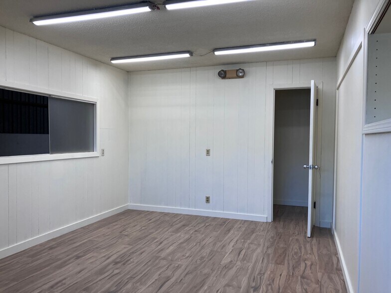 More Photos Of 22 Loomis St, San Francisco Warehouse For Lease