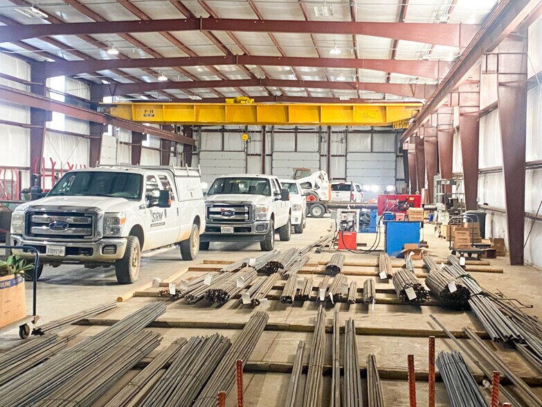 More Photos Of 4926 Church Rd, East Saint Louis Industrial For Sale