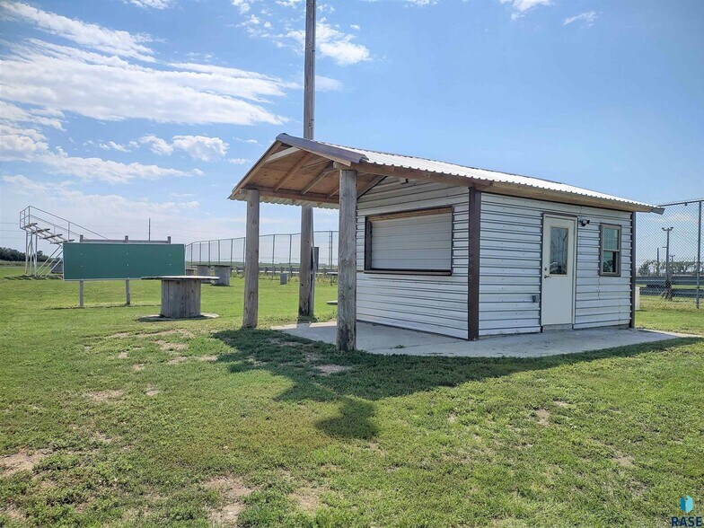 More Photos Of 1300 SE 3rd Ave, Miller Land For Sale