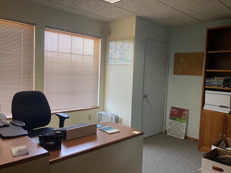 More Photos Of 6629 University Ave, Middleton Storefront Retail Office For Sale