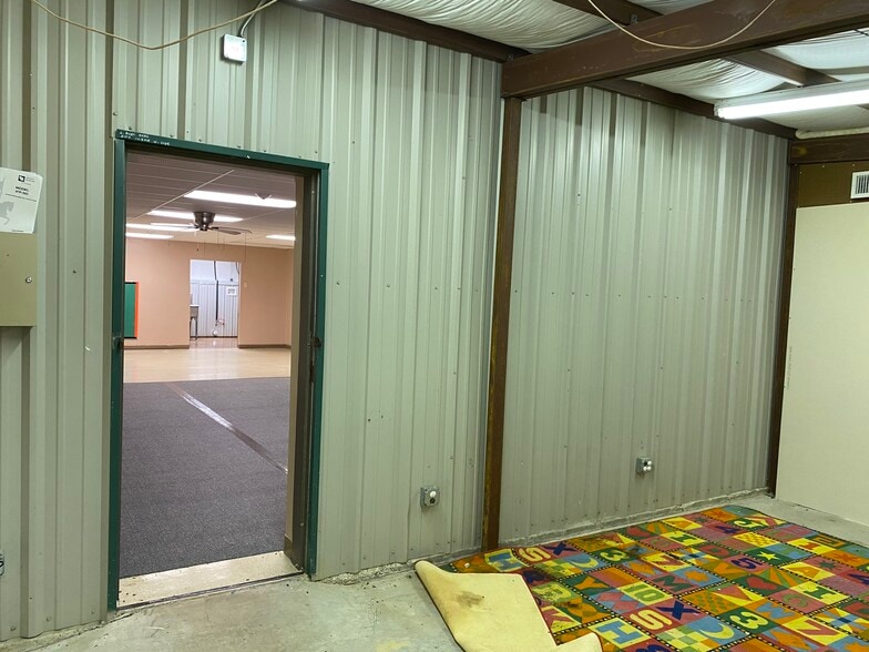 More Photos Of 5550 S Highway 97, Sand Springs Daycare Center For Sale
