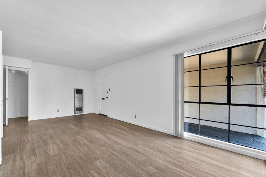 More Photos Of 2556-2664 1/2 W 5th St, Los Angeles Apartments For Sale