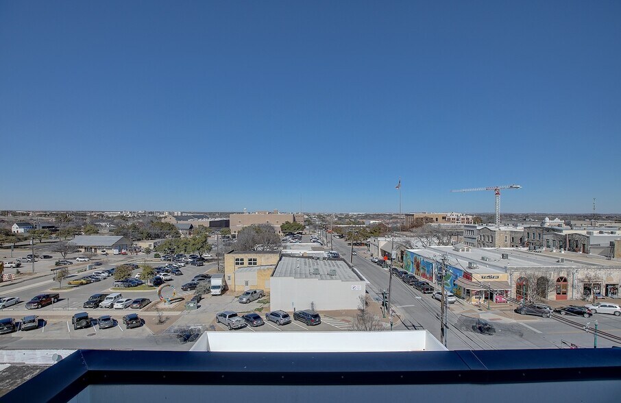 More Photos Of 810 S Rock St, Georgetown Apartments For Lease