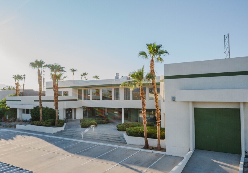 More Photos Of 42650 Melanie Pl, Palm Desert Loft Creative Space For Lease