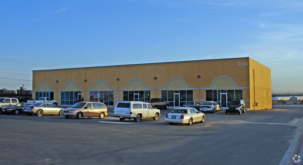 Primary Photo Of 9244 Gateway Blvd E, El Paso Unknown For Lease