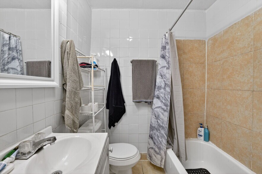 More Photos Of 5925 SW 64th St, South Miami Multifamily For Sale