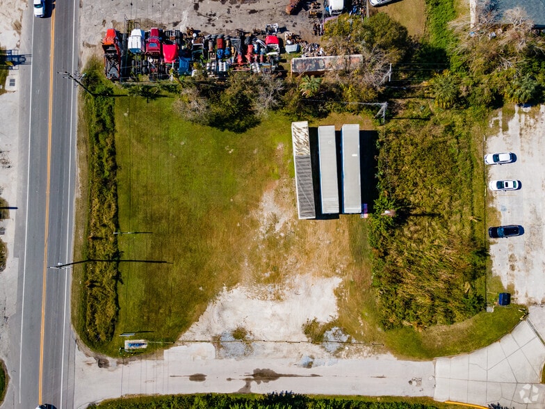 More Photos Of 7004 E Broadway Ave, Tampa Warehouse For Lease