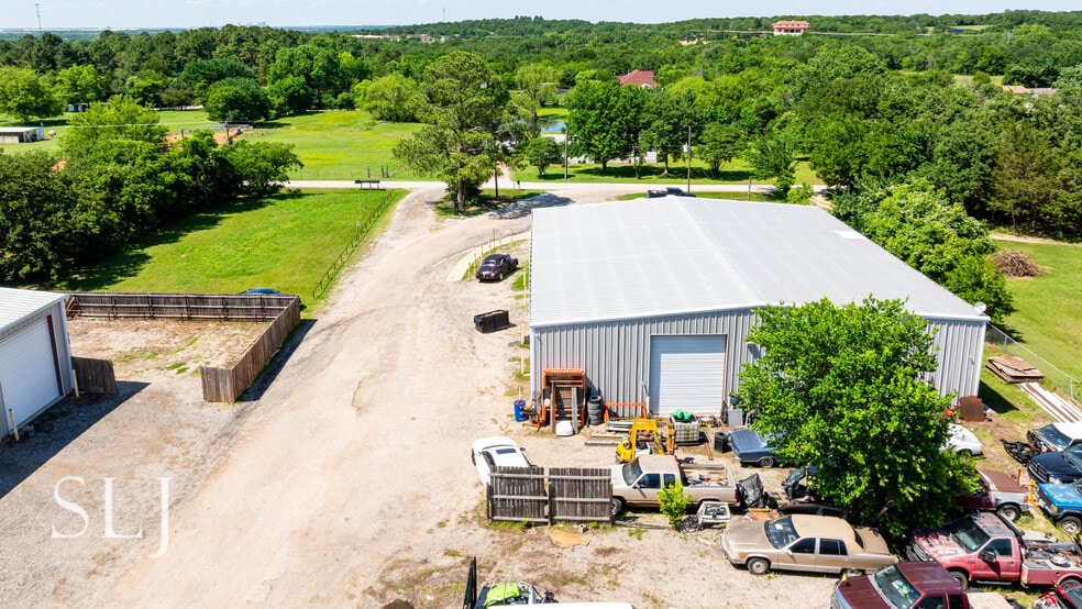 More Photos Of 5160-5172 Lemons Rd, Fort Worth Warehouse For Sale