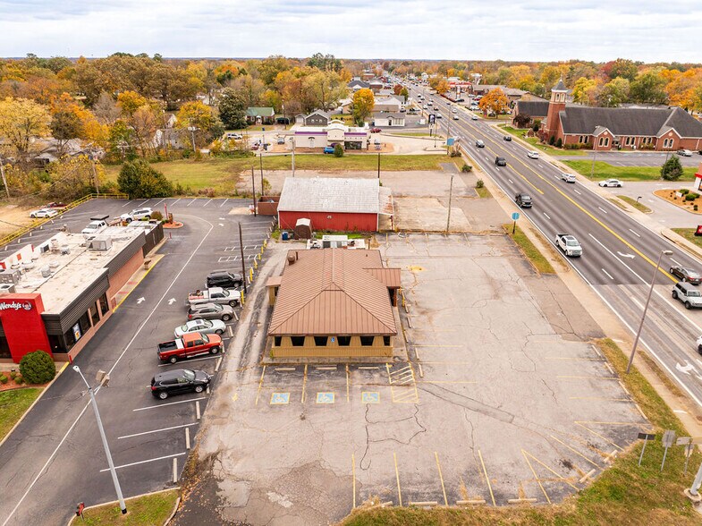 More Photos Of 408 N 12th St, Murray Freestanding For Sale