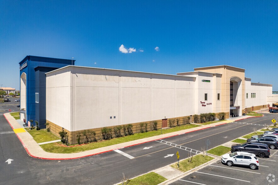 More Photos Of 10000 Emmett F Lowry Expy, Texas City Unknown For Lease