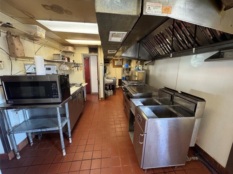 More Photos Of 293 E Ketchum Ave, Ketchum Restaurant For Sale