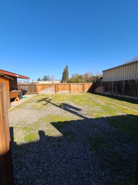 More Photos Of 4624 Main St, Denair Storefront Retail Residential For Sale