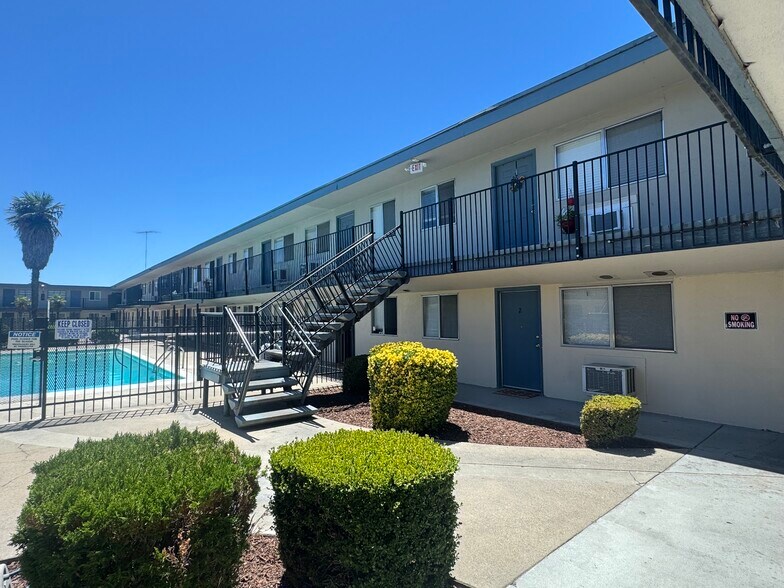 More Photos Of 150 E Orangeburg Ave, Modesto Apartments For Sale