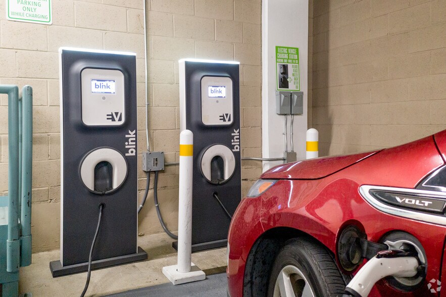 More Photos Of 10940 Wilshire Blvd, Los Angeles Coworking Space