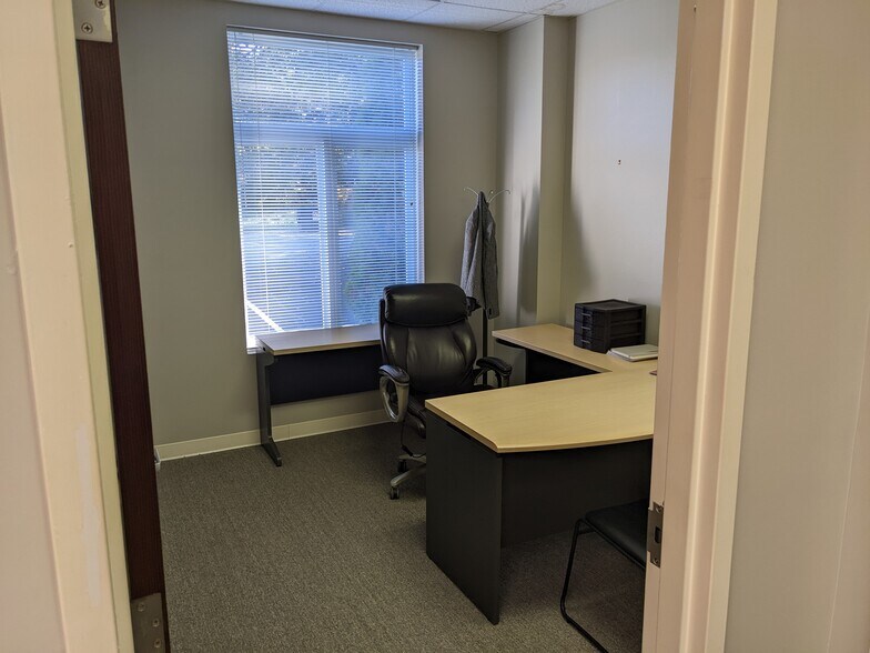 More Photos Of 249 Williamson Rd, Mooresville Medical For Lease
