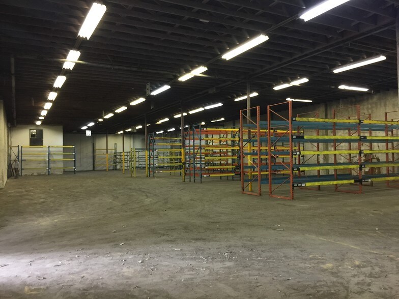 More Photos Of 1603 Langan Ave, Port Coquitlam Warehouse For Lease