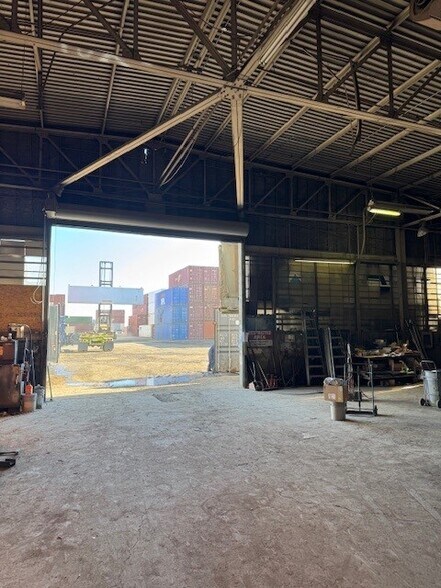 More Photos Of 850 92nd Ave, Oakland Warehouse For Lease