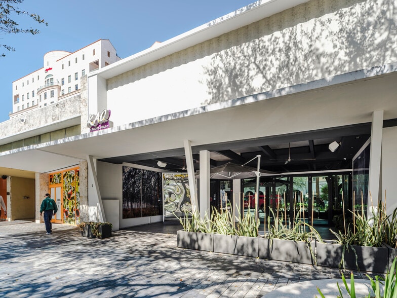 More Photos Of 125-127 Miracle Mile, Coral Gables Storefront For Lease