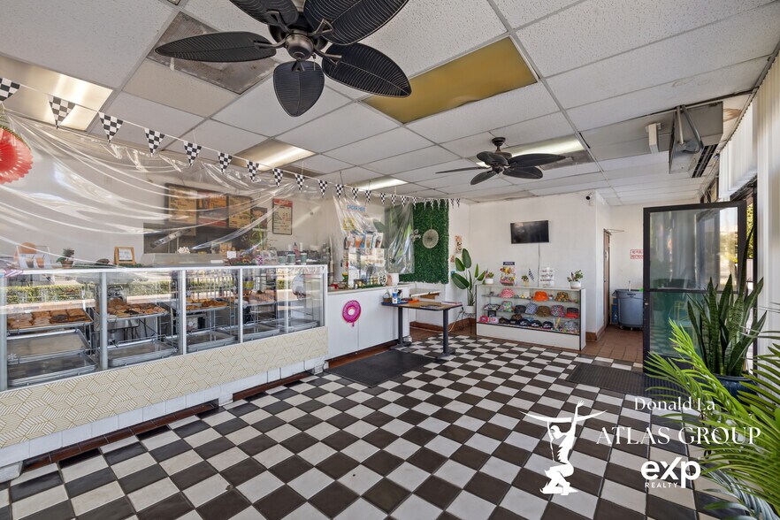 More Photos Of 415 W 5th St, San Bernardino Freestanding For Sale