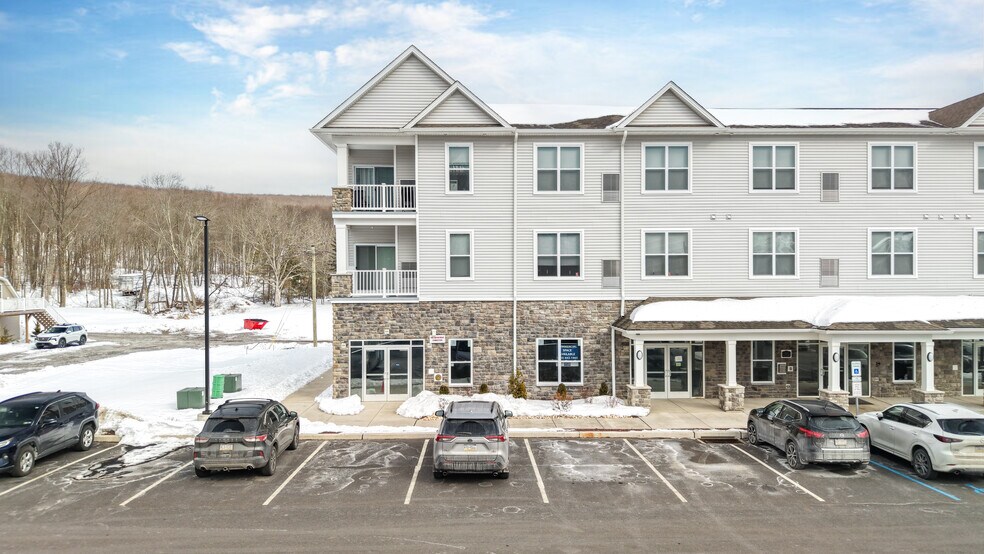 More Photos Of 244 Sand Springs Dr, Drums Apartments For Lease