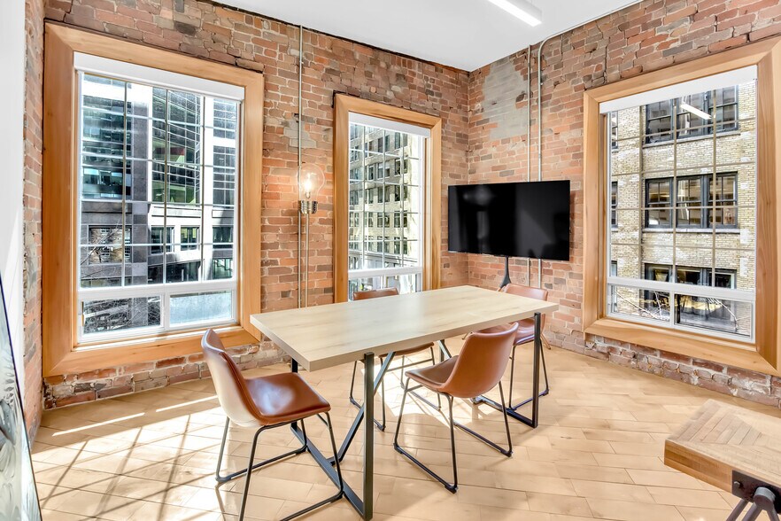 More Photos Of 83 Yonge St, Toronto Storefront Retail Office For Lease