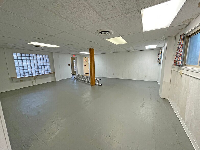More Photos Of 4969 Berkley St, Harrisburg Daycare Center For Lease