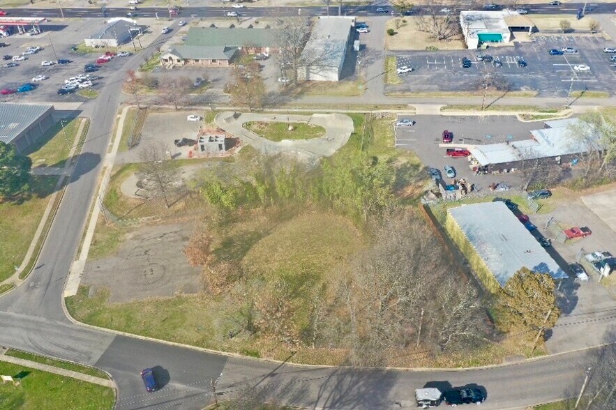 More Photos Of West 2nd Street, Russellville Land For Sale