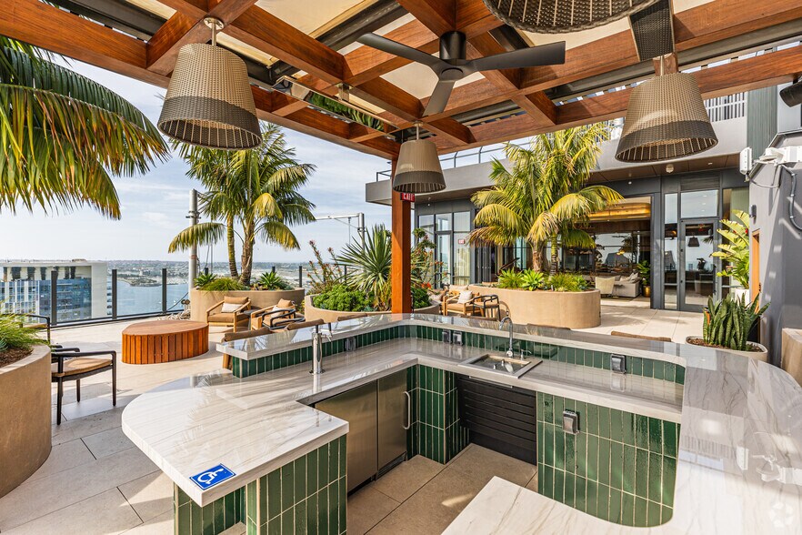 More Photos Of 1331 Columbia St, San Diego Apartments For Lease